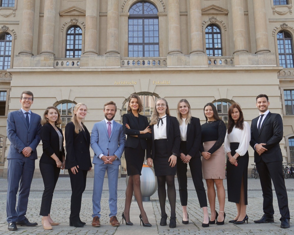 Left to right: Boyan Arshinkov (Coach), Lara Kerber, Karla Haselhorst, Jonas Nachtigall, Matilda März, Anne Philippczyk (Coach), Lola Witt, Aina Hannisa, Magdalena Gutowska, Vitorio Dimov (Coach)